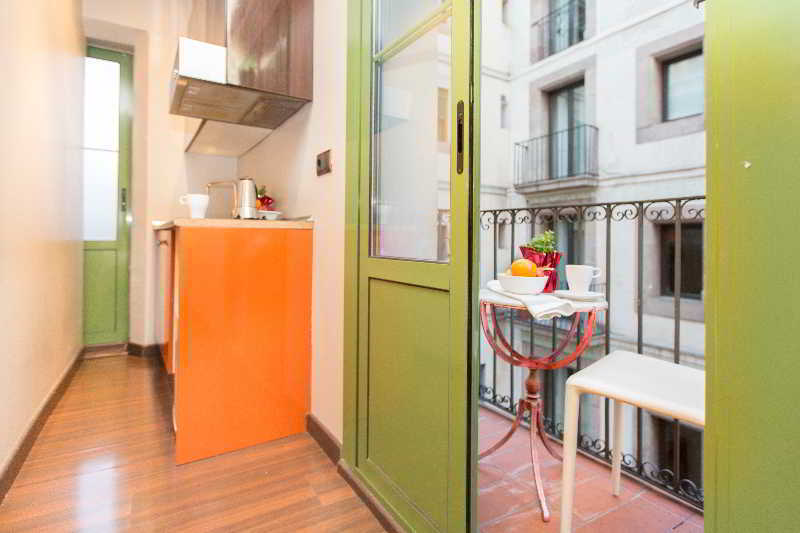 Ainb Born-Dames Apartments Barcelona Exterior photo