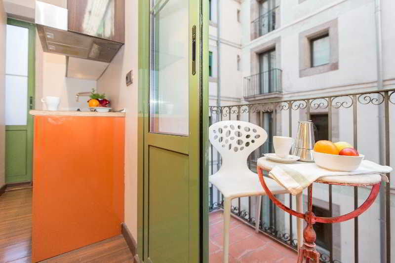 Ainb Born-Dames Apartments Barcelona Exterior photo