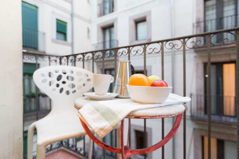 Ainb Born-Dames Apartments Barcelona Exterior photo