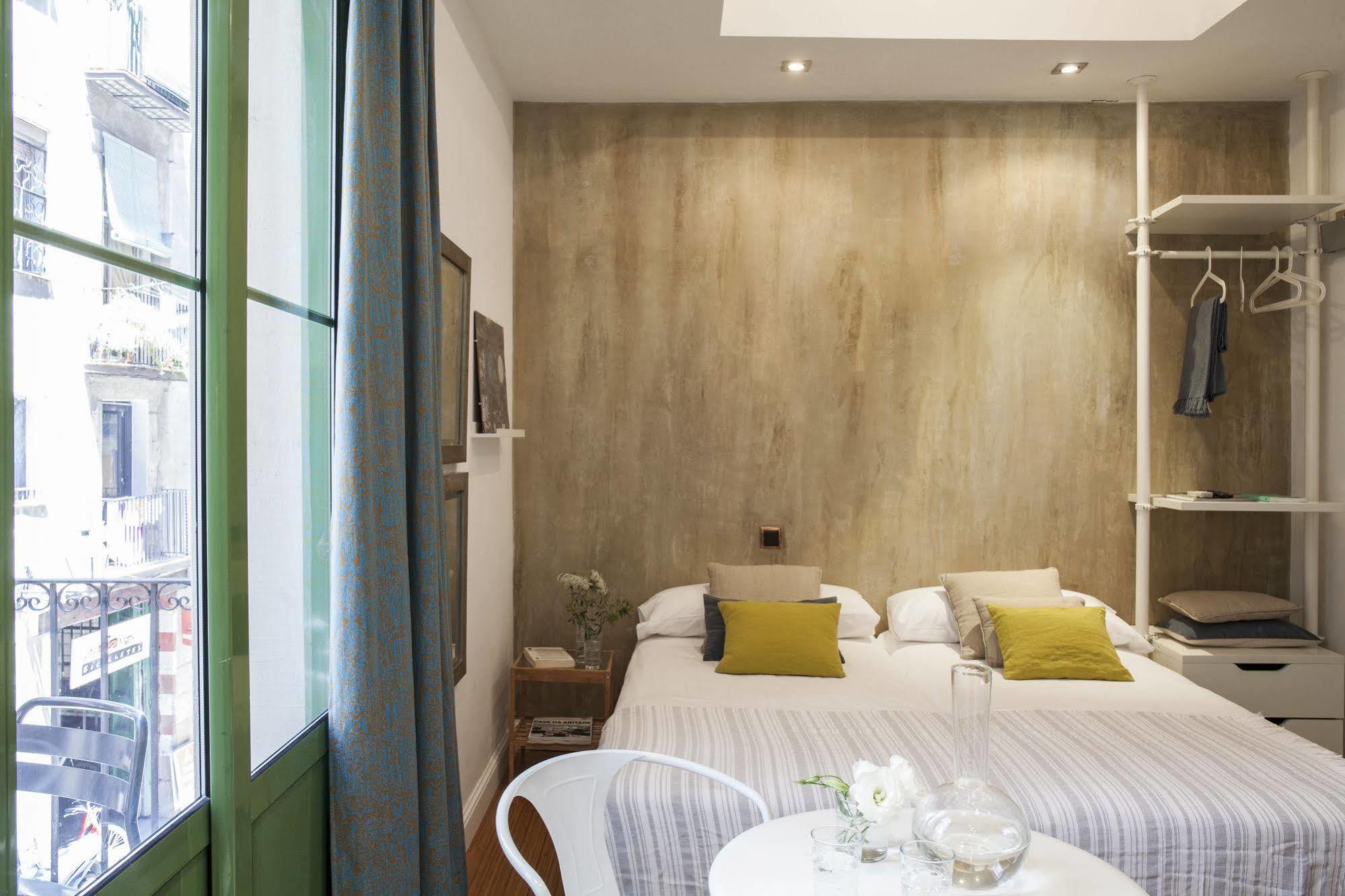 Ainb Born-Dames Apartments Barcelona Exterior photo